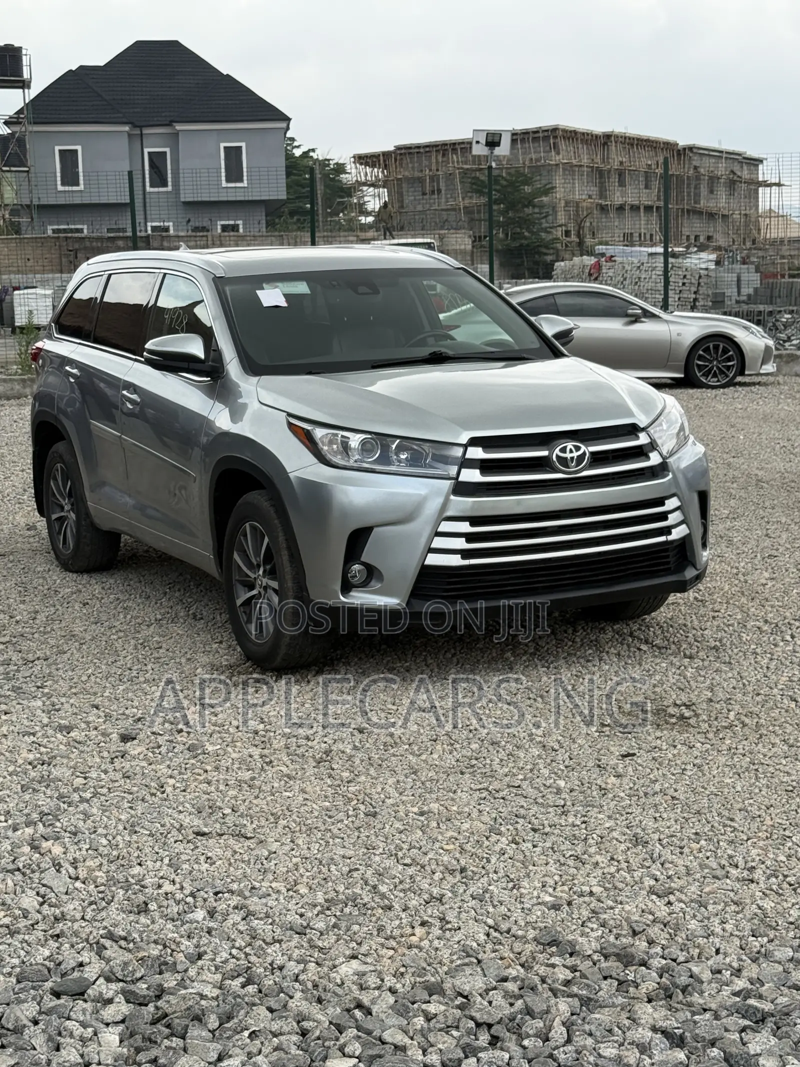 Toyota Highlander XLE 4x2 V6 (3.5L 6cyl 8A) 2017 Silver