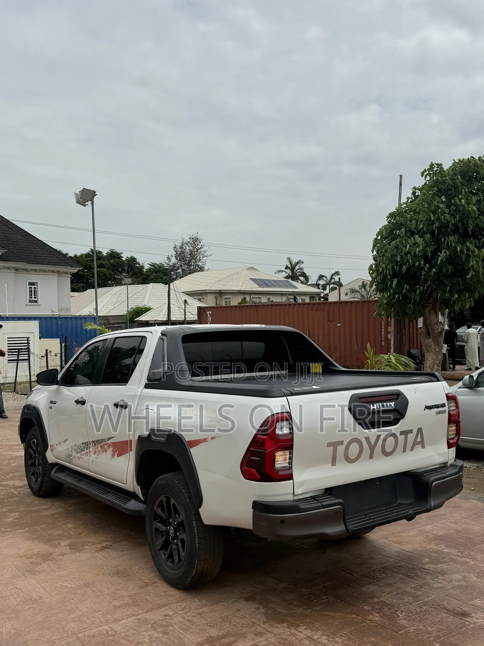 Toyota Hilux Revo Double Cab Petrol 2.7 RWD 2022 White