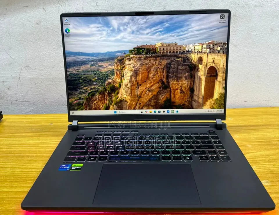 Laptop Asus ROG Strix G16 G614 16GB Intel Core i7 SSD 1T