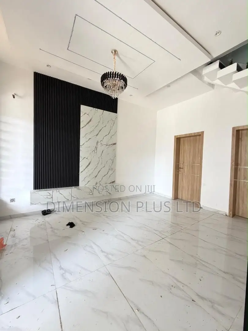 3bdrm Townhouse/Terrace in Abraham Adesanya Estate for sale