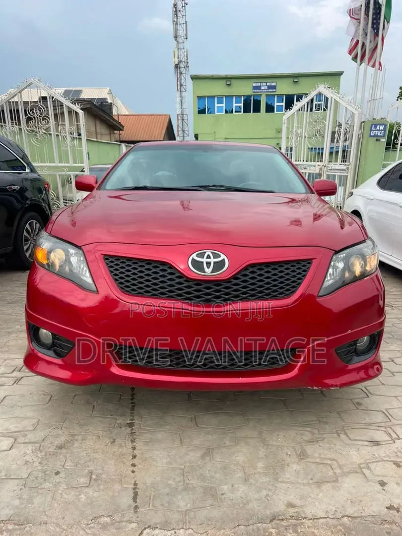 Toyota Camry 2011 Red