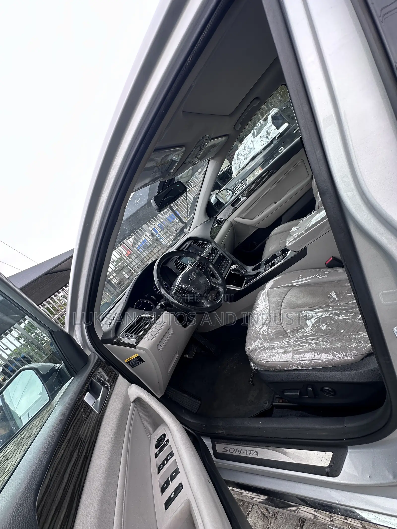 Hyundai Sonata Limited 4dr Sedan (2.4L 4cyl 6A) 2015 Silver