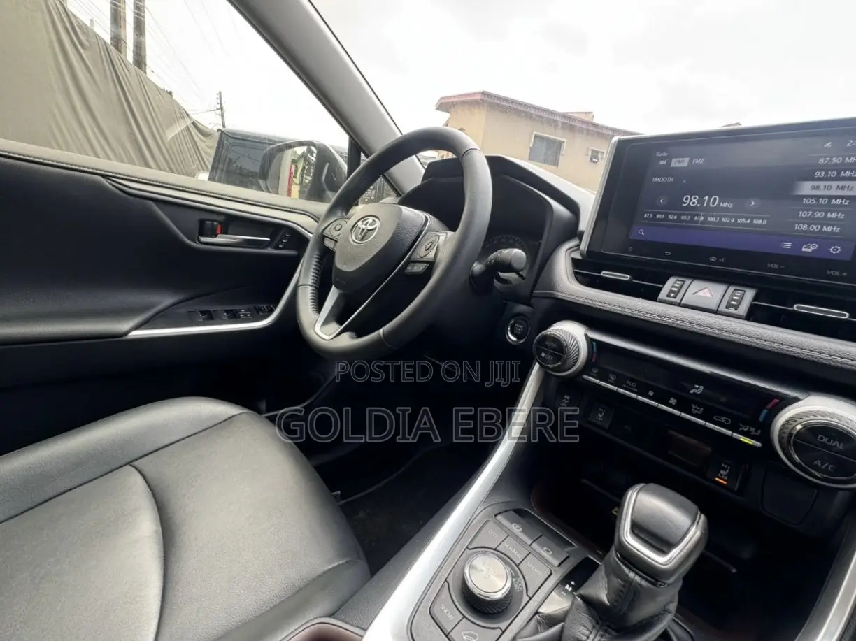 Toyota RAV4 2025 Black