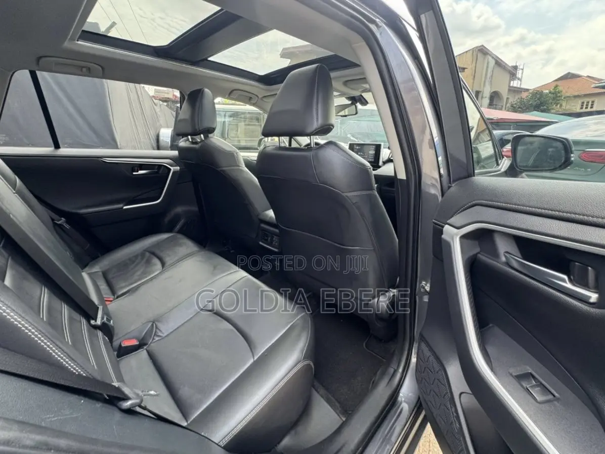 Toyota RAV4 2025 Black