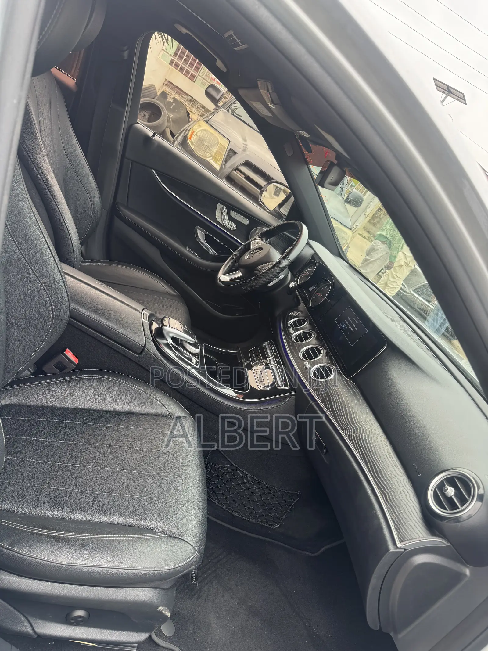 Mercedes-Benz E300 2017 Silver