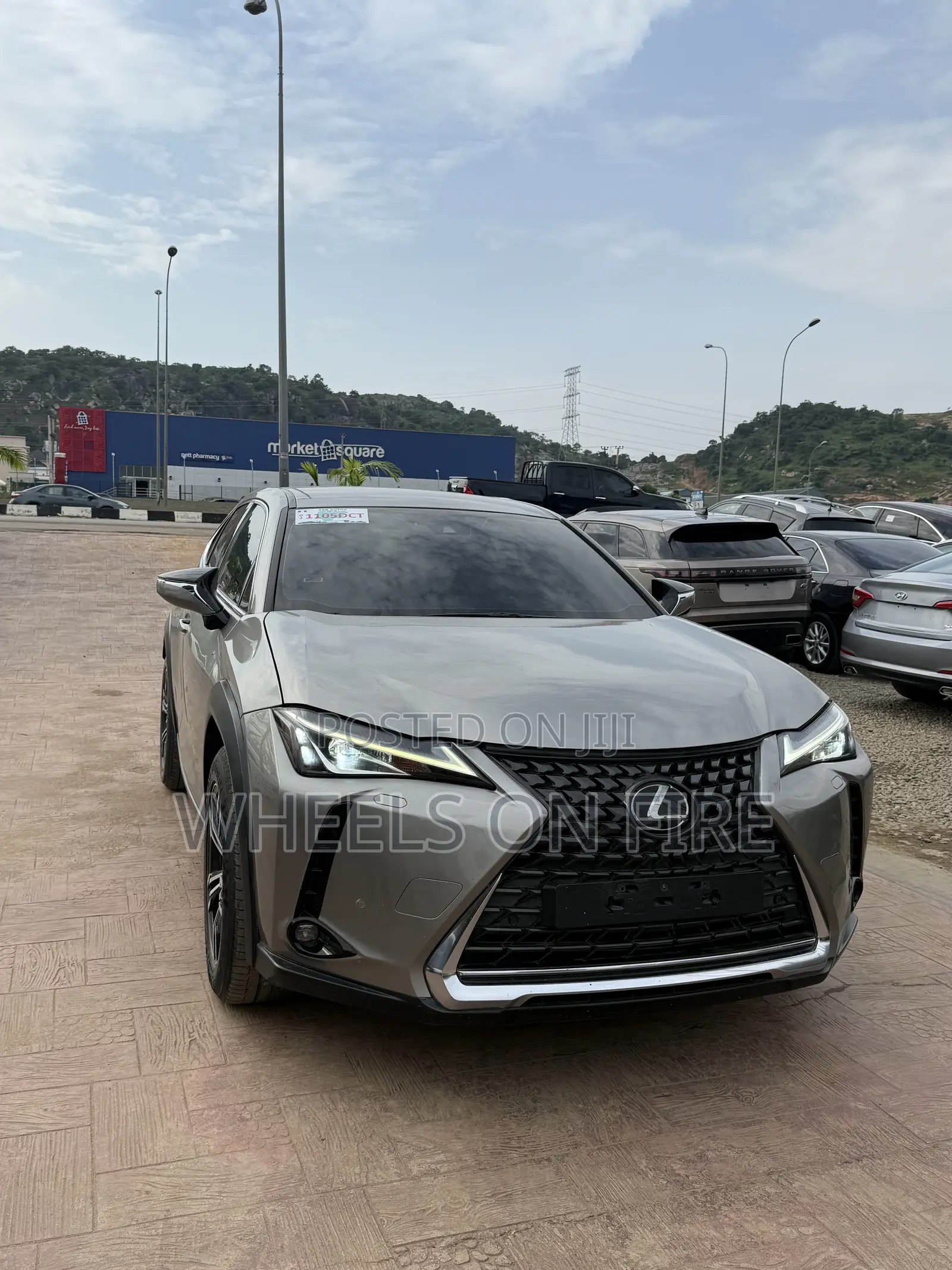 Lexus UX 250h 2021 Brown
