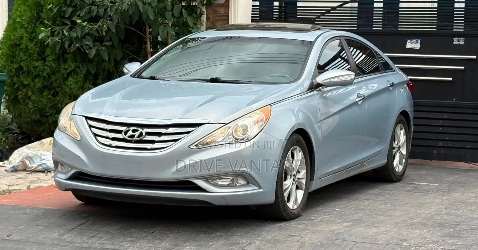 Hyundai Sonata 2012 Blue