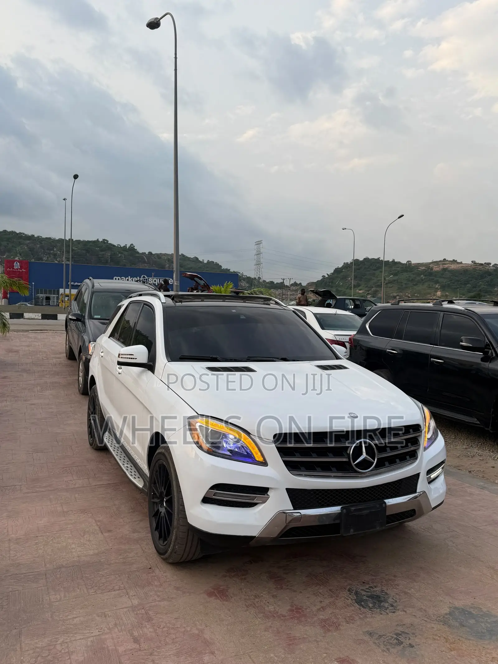 Mercedes-Benz M Class ML350 4MATIC 4dr SUV AWD (3.5L 6cyl 7A) 2014 White