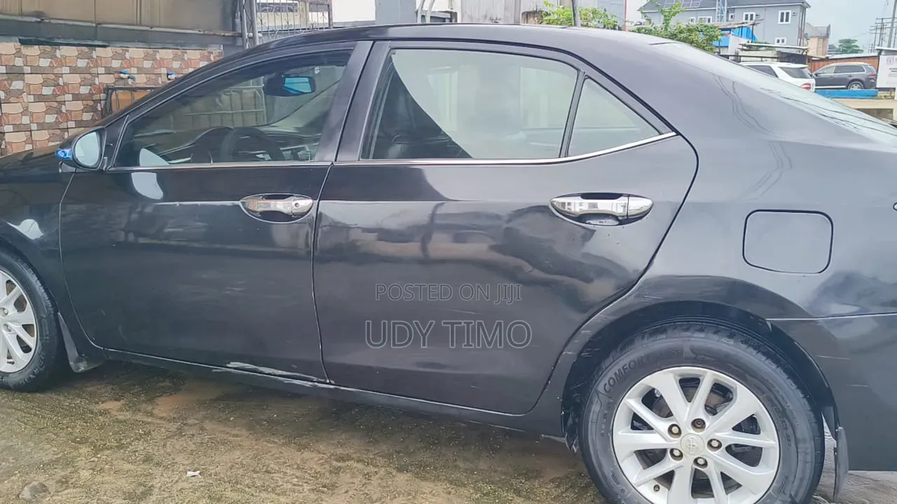 Toyota Corolla 2014 Black