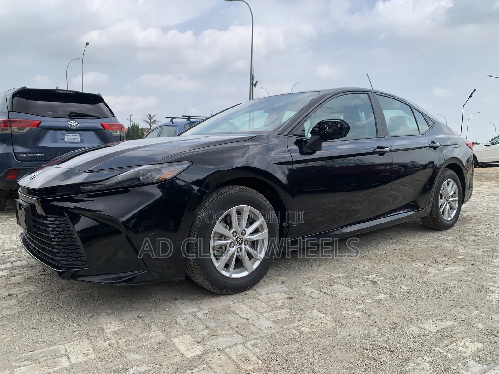 Toyota Camry LE 2025 Black