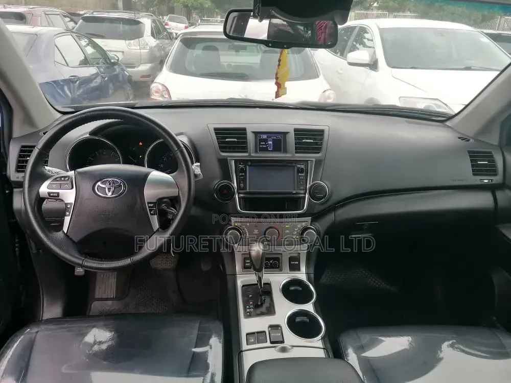 Toyota Highlander 2013 Black