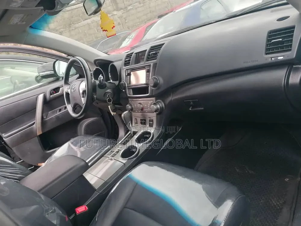 Toyota Highlander 2013 Black