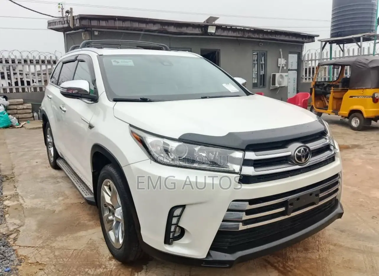 Toyota Highlander Limited 2019 White
