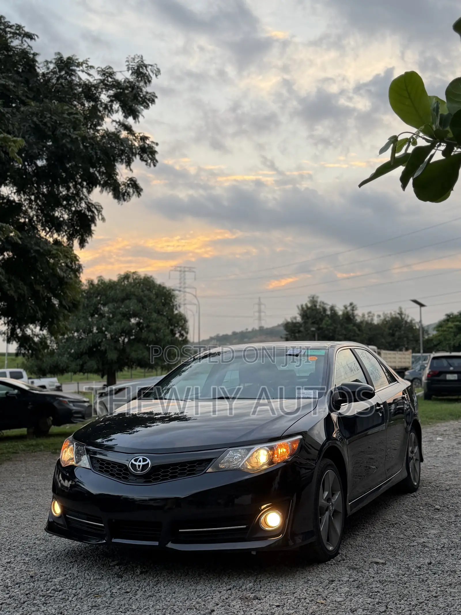 Toyota Camry SE 4dr Sedan (3.5L 6cyl 6A) 2014 Black