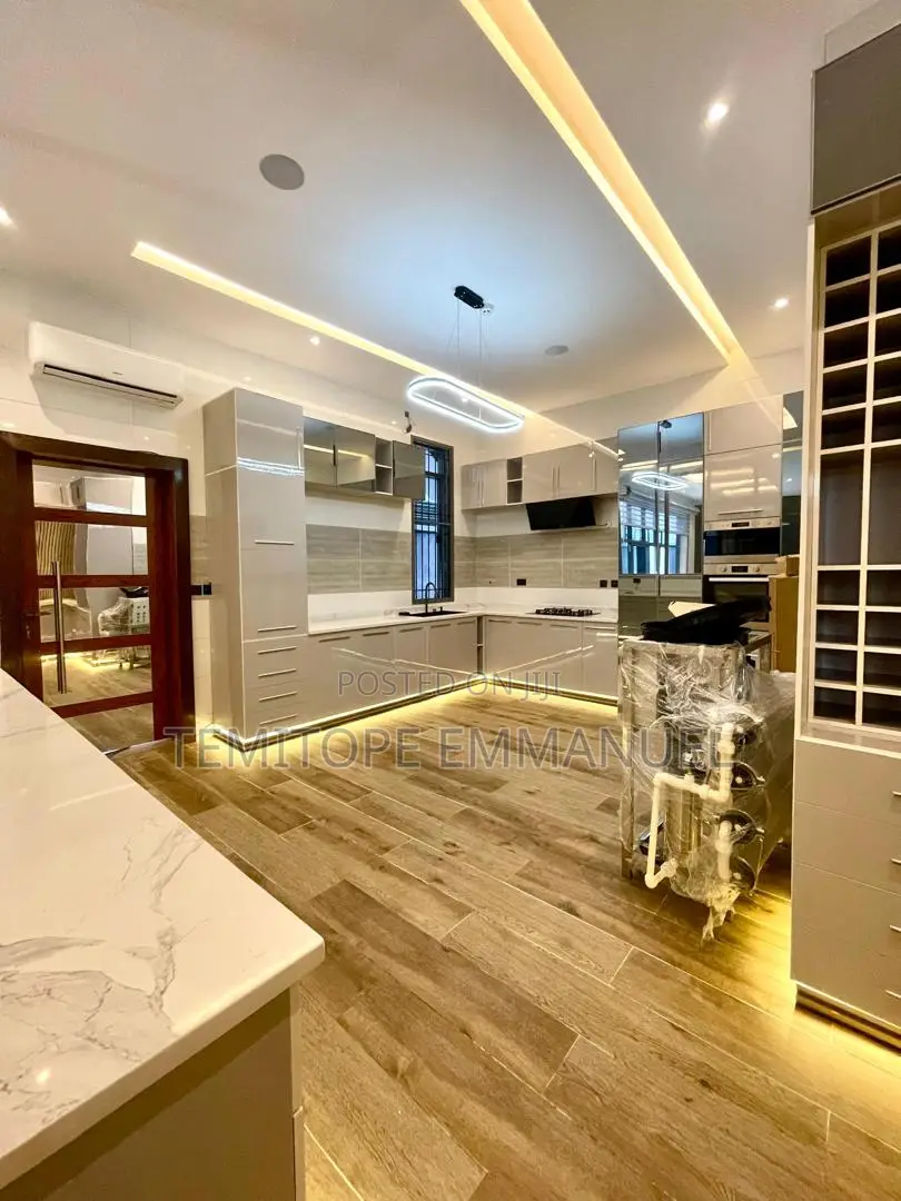 Furnished 5bdrm House in Ikoyi for sale