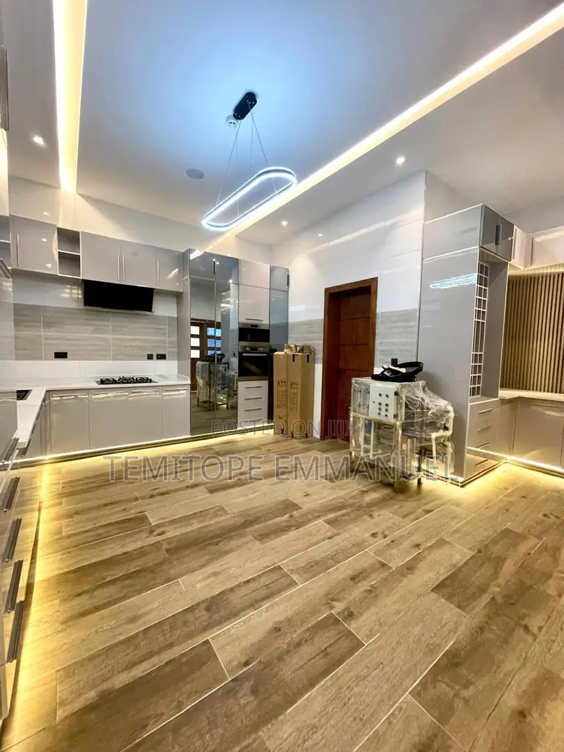 Furnished 5bdrm House in Ikoyi for sale