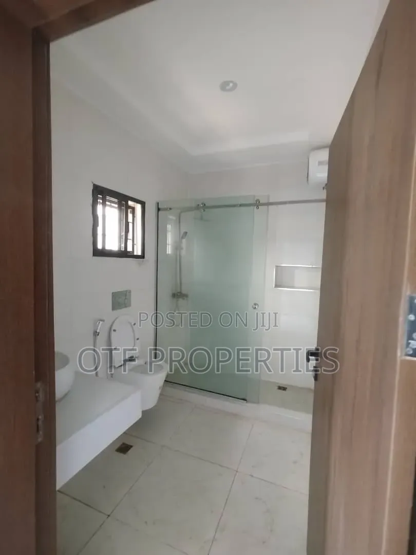 5bdrm Duplex in Katampe (Main) for rent