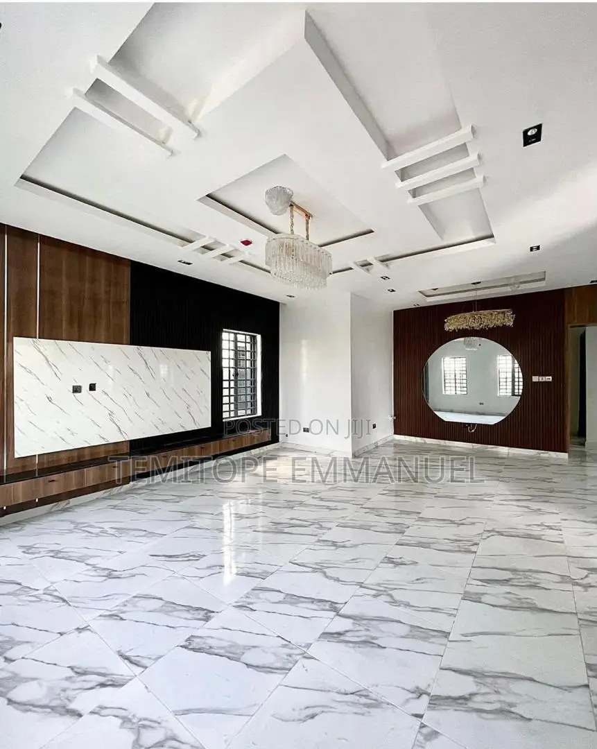 Furnished 5bdrm Duplex in Ikate for sale