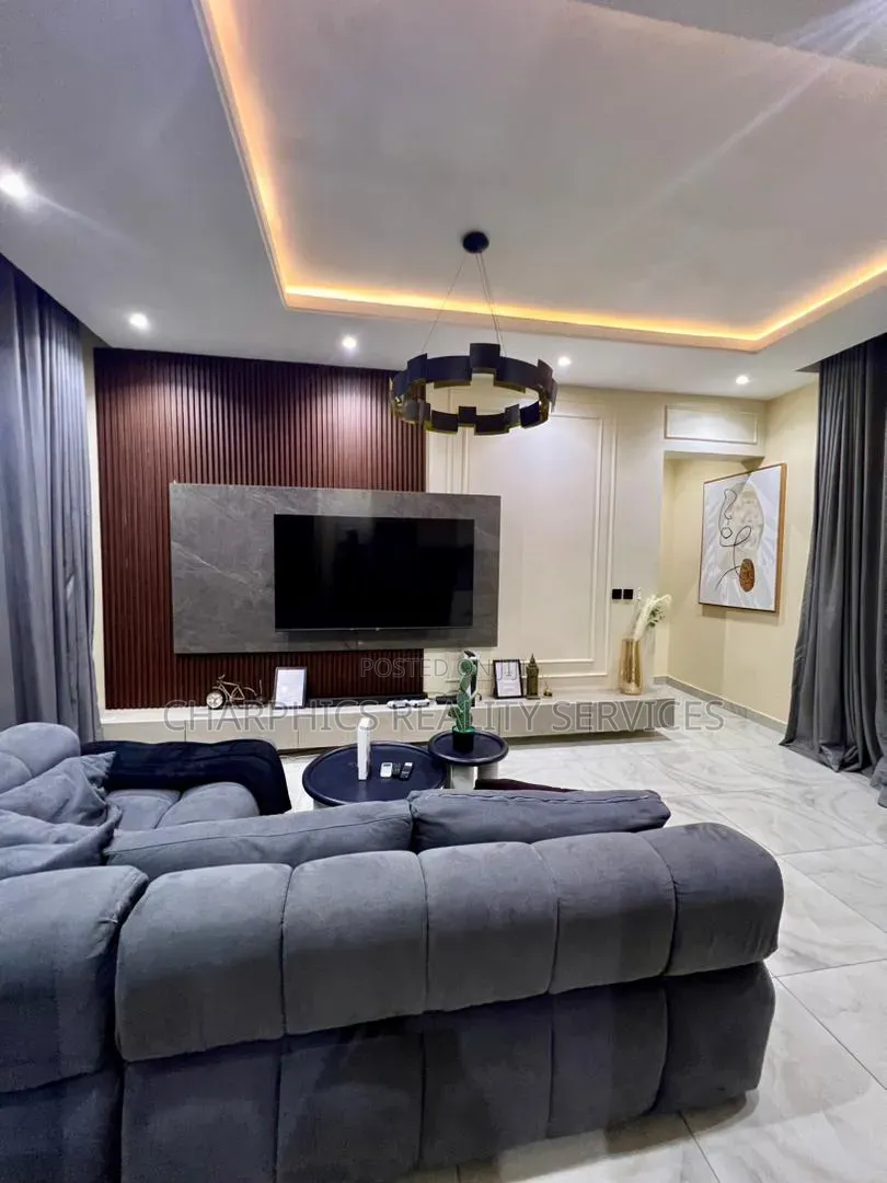 Furnished Mini Flat in Lekki Phase 1 for rent