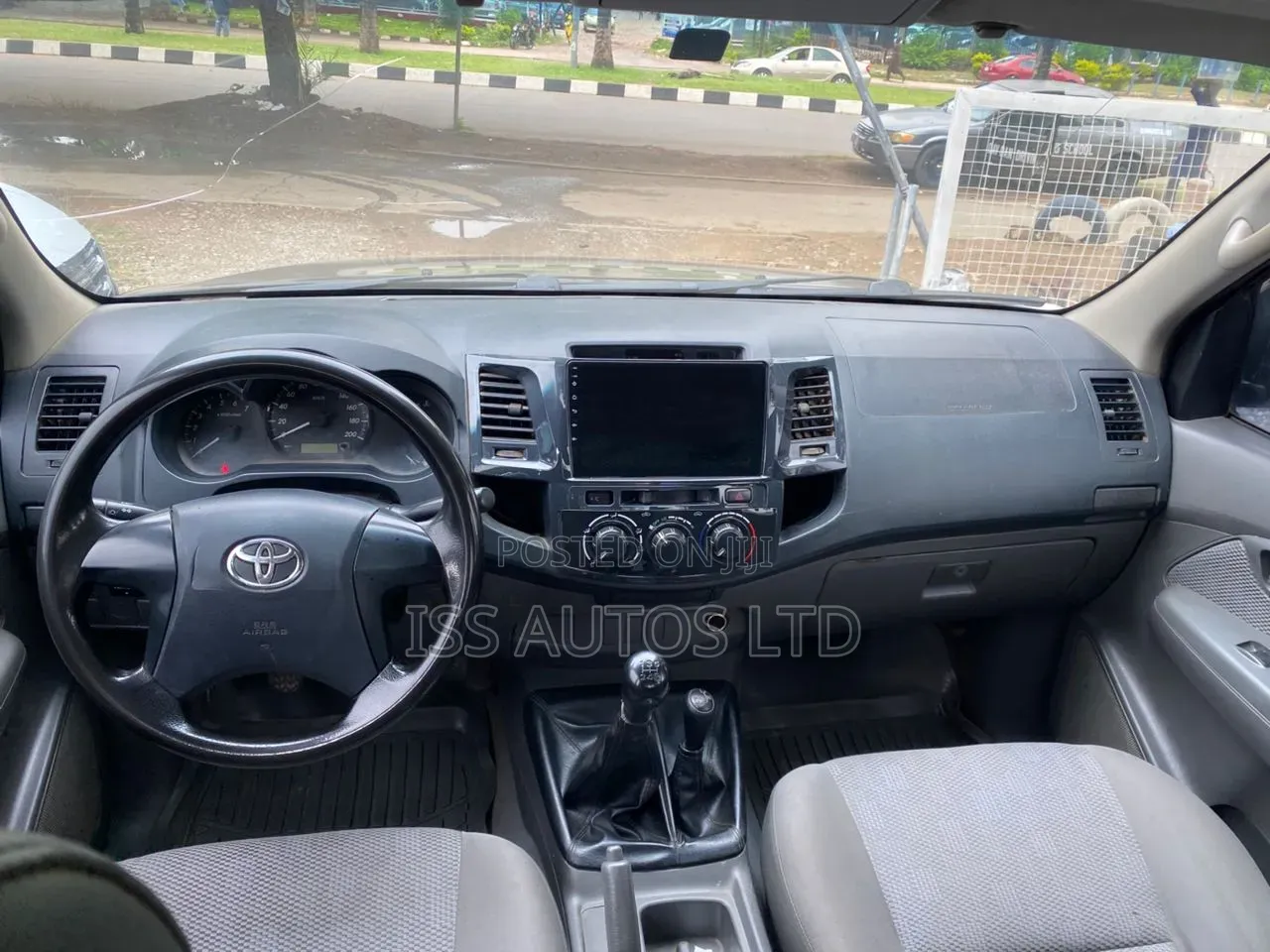 Toyota Hilux SR5 BLACK 4x4 2015 Black