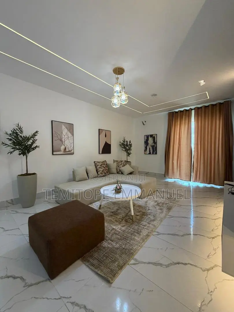 Furnished 1bdrm Apartment in Lekki Phase 1 for sale