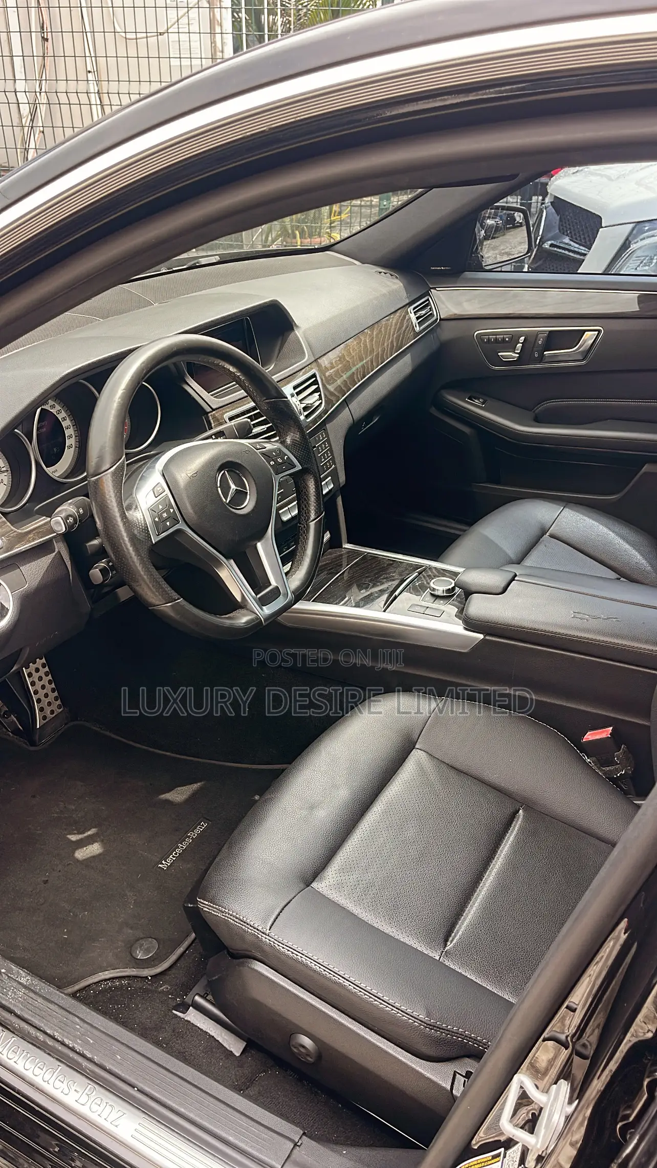 Mercedes-Benz E350 Base 4Matic Sedan AWD (3.5L 6cyl 7A) 2015 Black