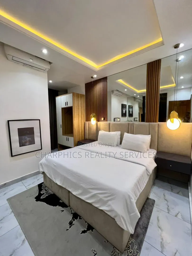 Furnished 2bdrm Apartment in Lekki Phase 1 for sale