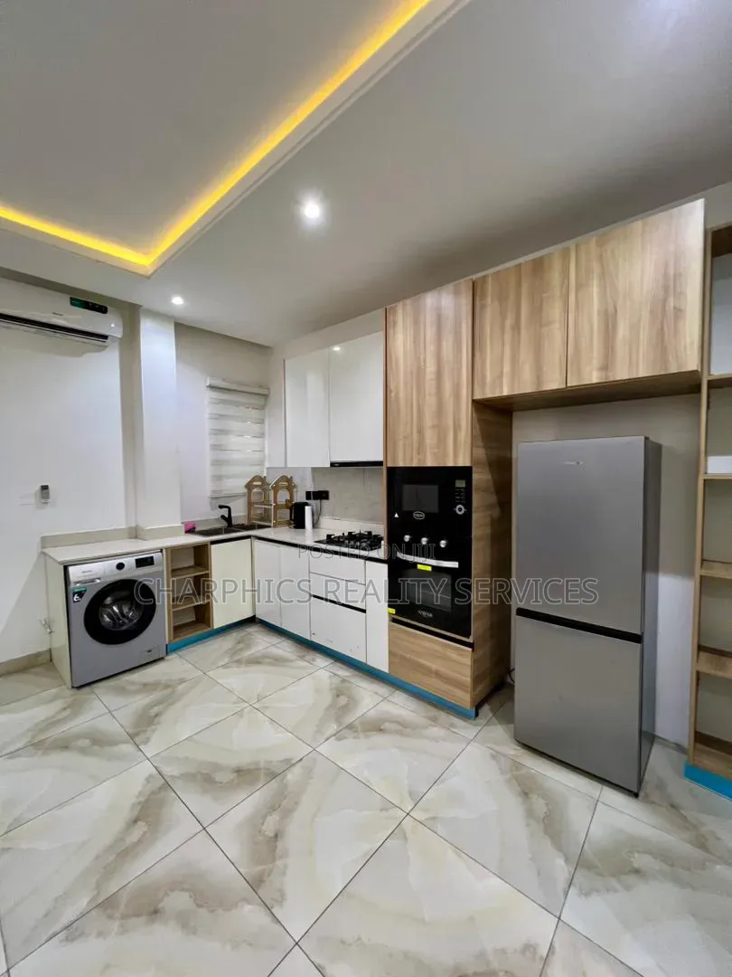 Furnished 2bdrm Apartment in Lekki Phase 1 for sale