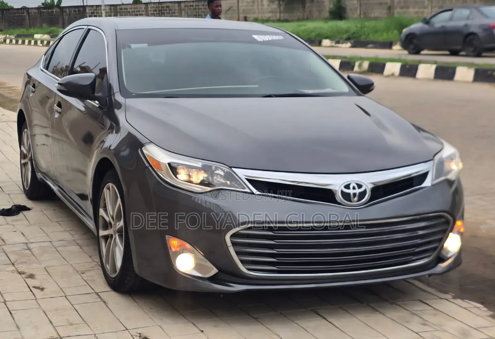 Toyota Avalon XLE 4dr Sedan (3.5L 6cyl 6A) 2014 Gray
