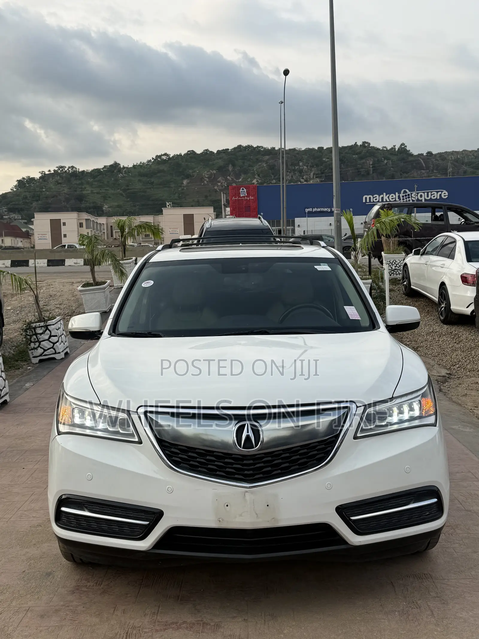 Acura MDX SH-AWD 4dr SUV AWD (3.5L 6cyl 6A) 2014 White