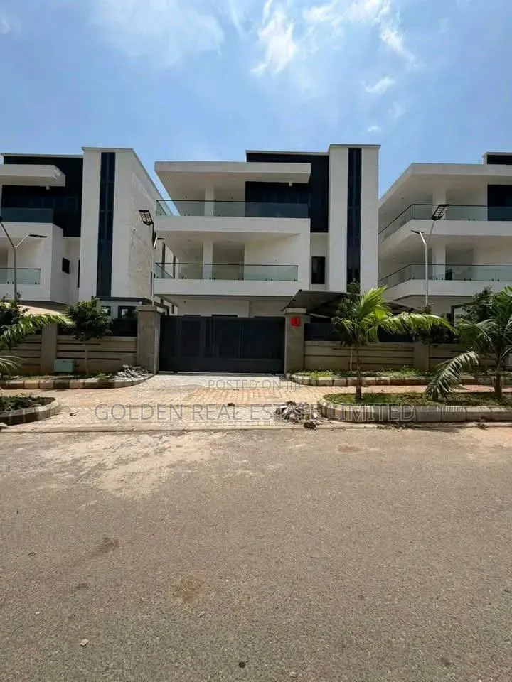 6bdrm Duplex in Katampe Extension for sale