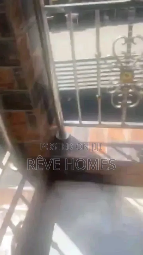 4bdrm Block of Flats in Iwaya for rent