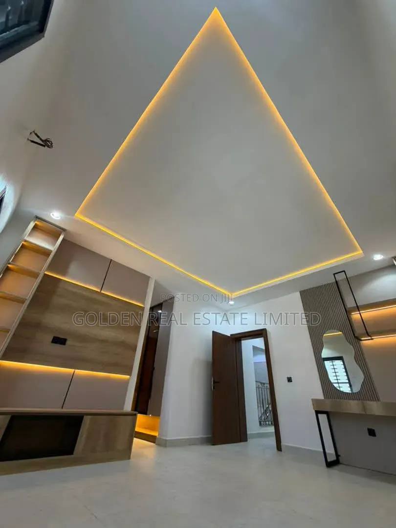4bdrm Duplex in Guzape District for sale