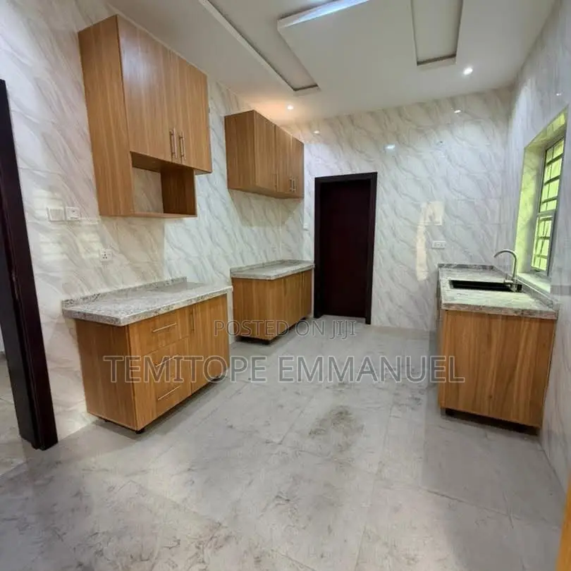 Furnished 3bdrm Apartment in GRA Phase 2 Shangisha for sale