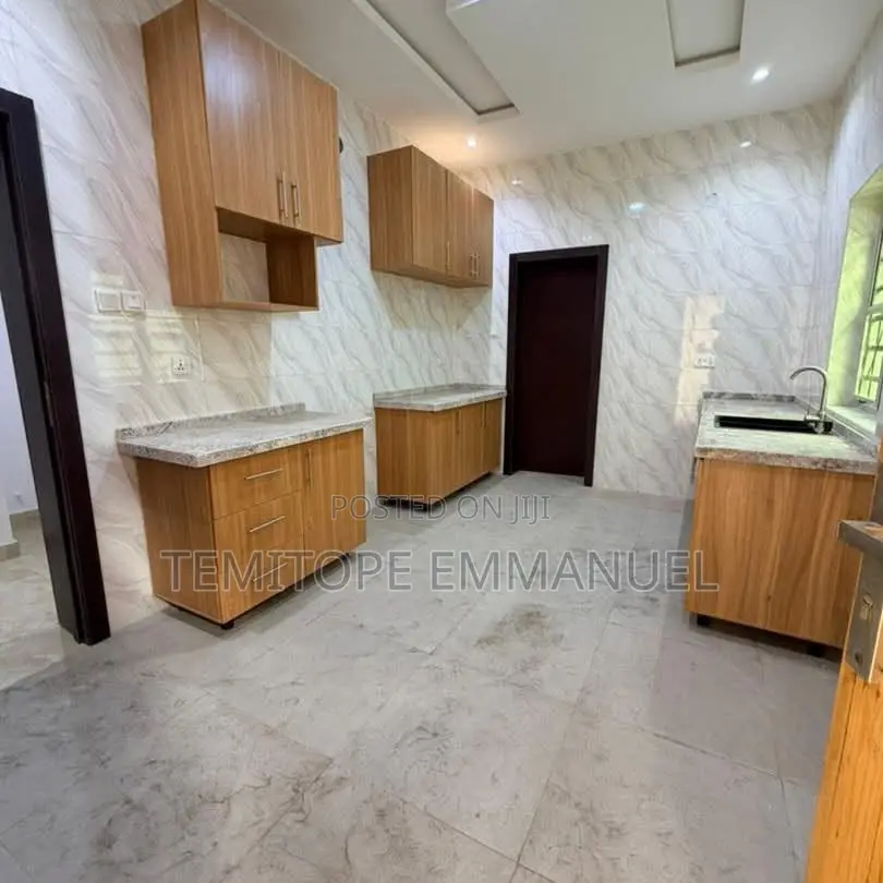 Furnished 3bdrm Apartment in GRA Phase 2 Shangisha for sale