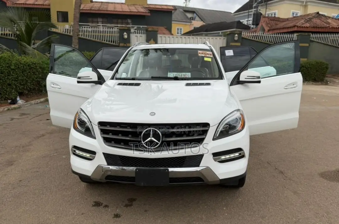 Mercedes-Benz M Class ML350 4MATIC 4dr SUV AWD (3.5L 6cyl 7A) 2014 White