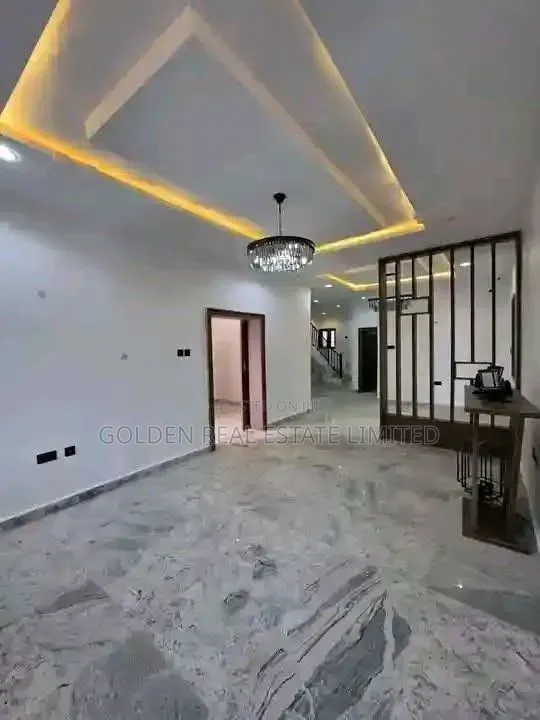4bdrm Duplex in Apo Resettlement for sale