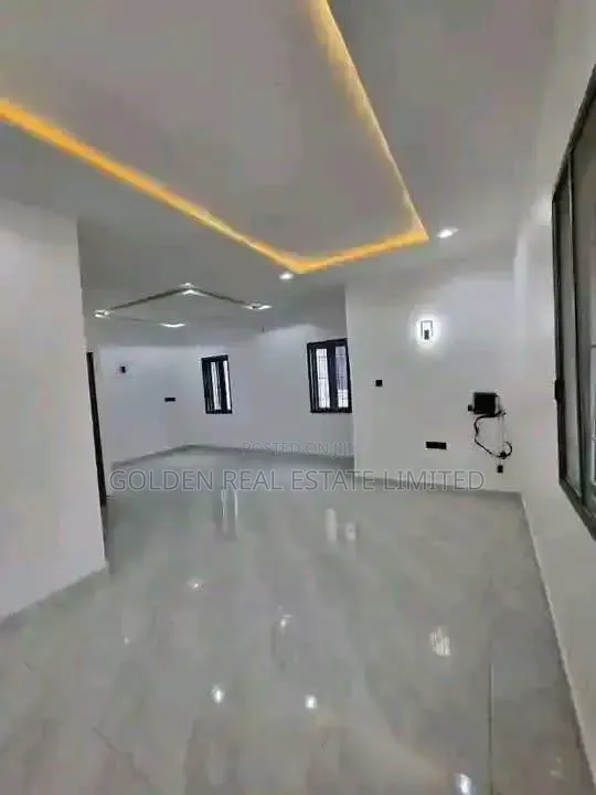 4bdrm Duplex in Apo Resettlement for sale