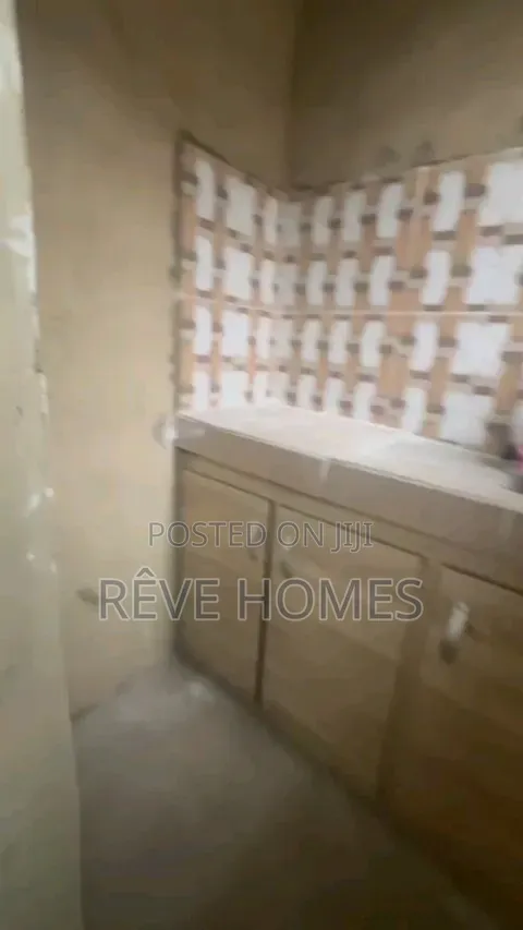 1bdrm Apartment in Akoka for rent