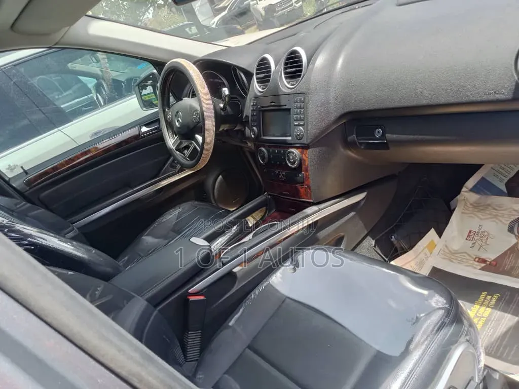 Mercedes-Benz M Class 2011 Gray