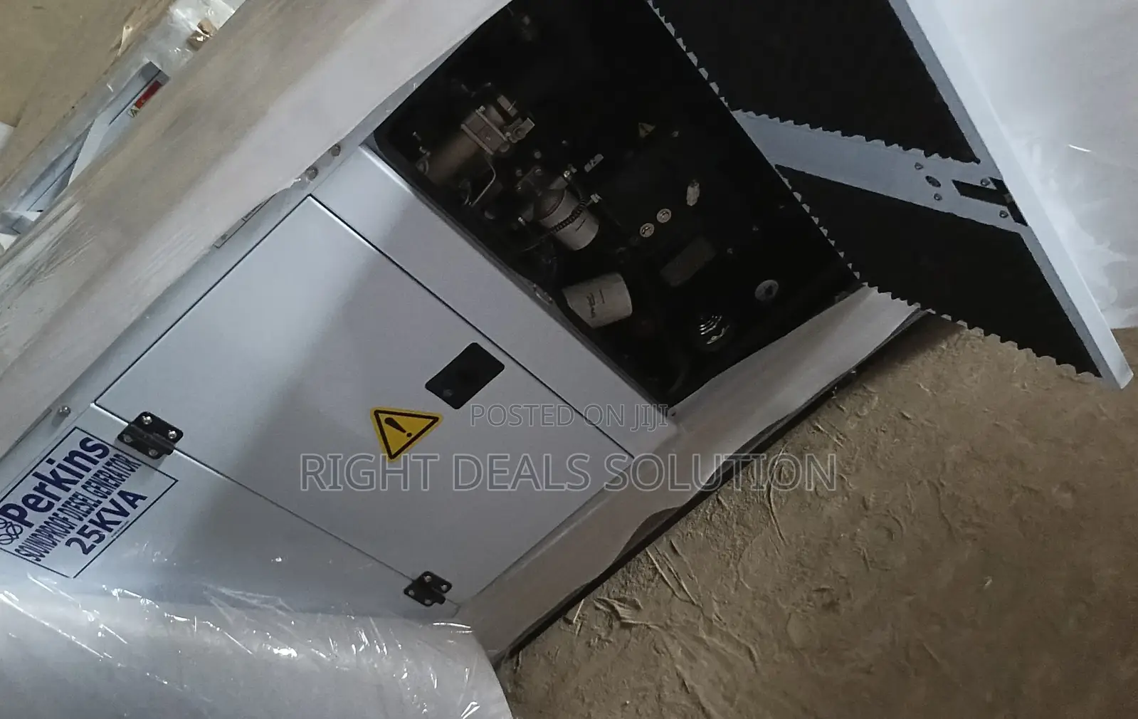 Perkins 25kva Powerful Generator Set With High Efficiency