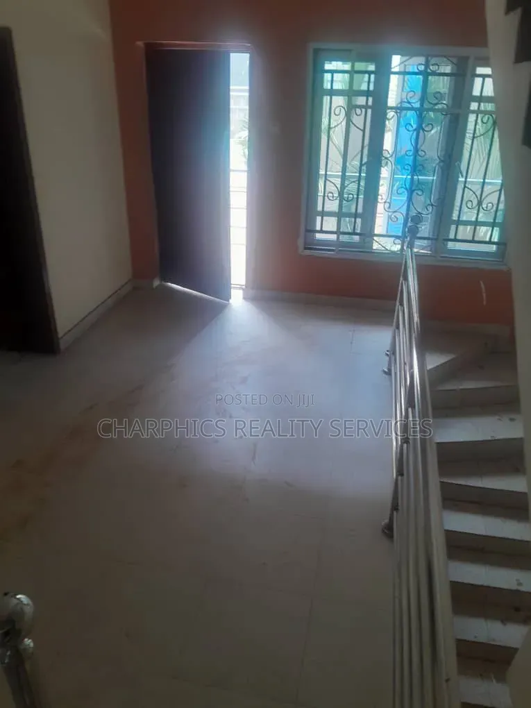 3bdrm Duplex in Ikeja GRA for rent