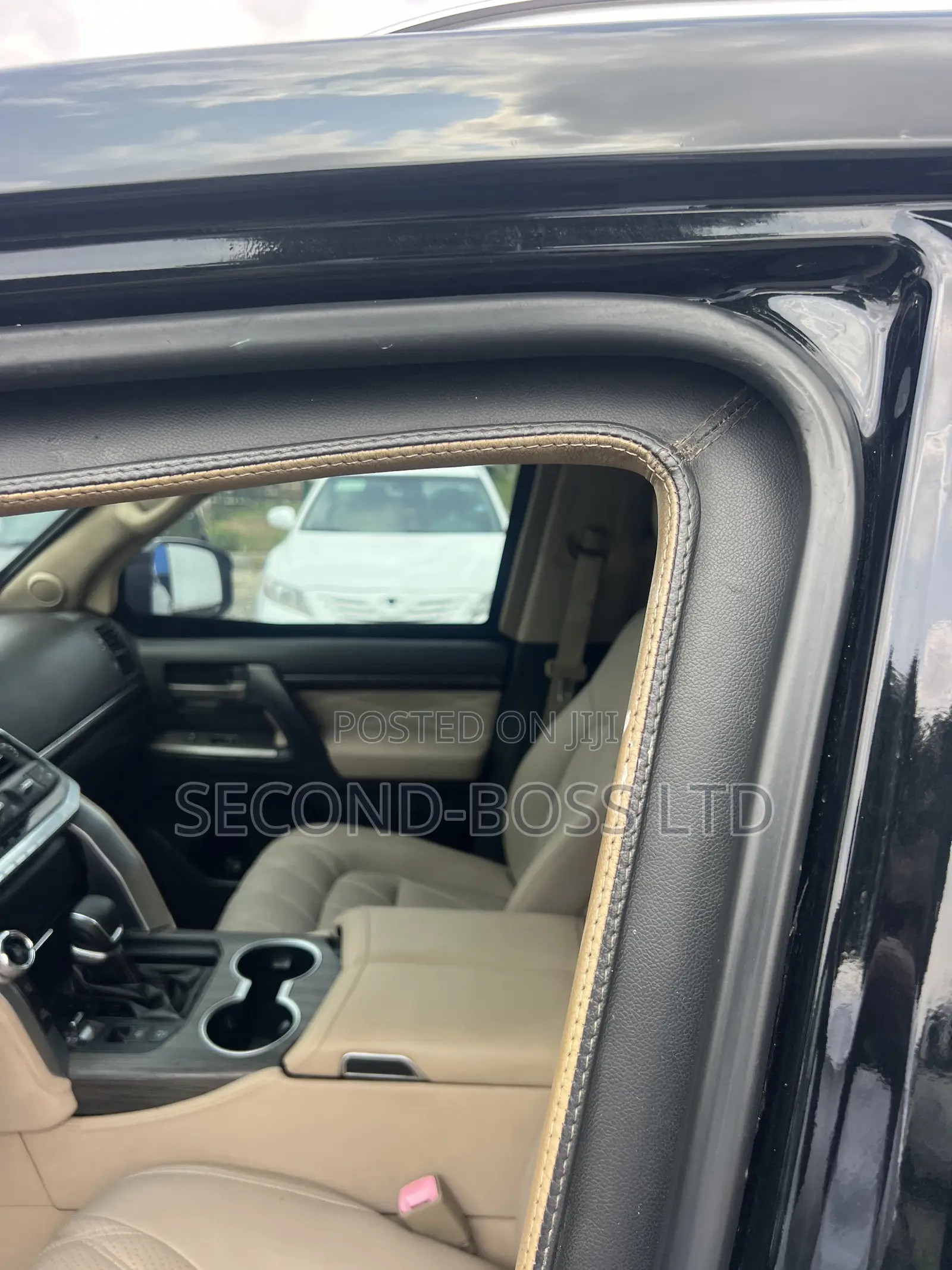 Toyota Land Cruiser 5.7 V8 2011 Black