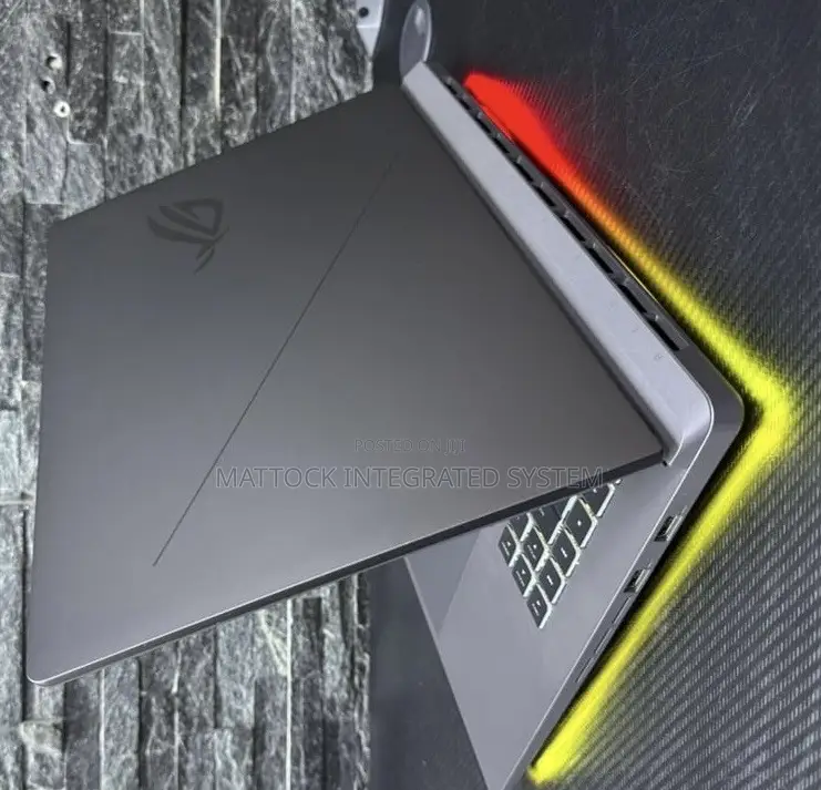 Laptop Asus ROG Strix G16 G614 32GB Intel Core Ultra 9 SSD 1T