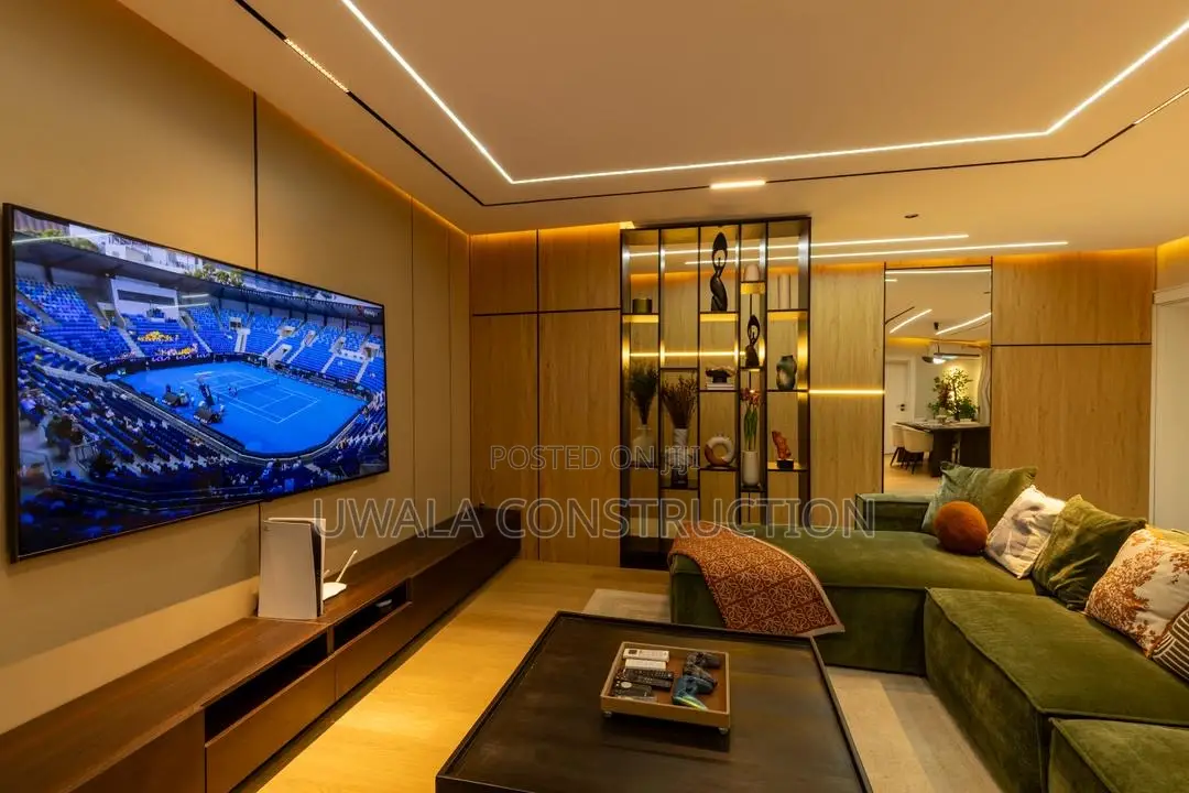 Premium 2-Bedroom Luxury Short-Let With Ps5 Workstation