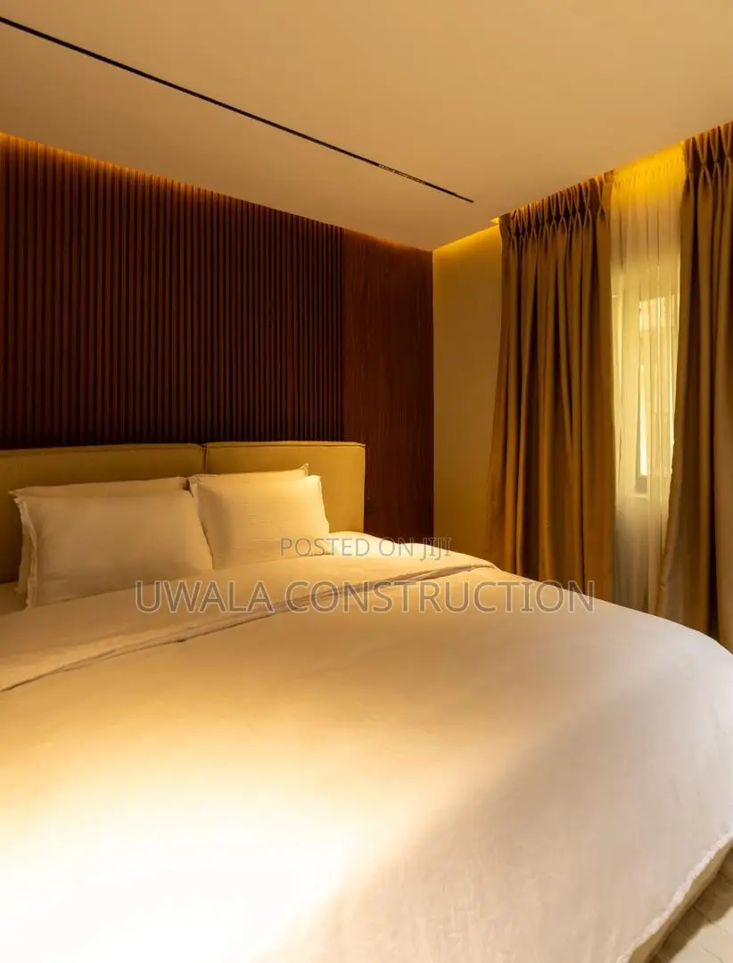 Premium 2-Bedroom Luxury Short-Let With Ps5 Workstation
