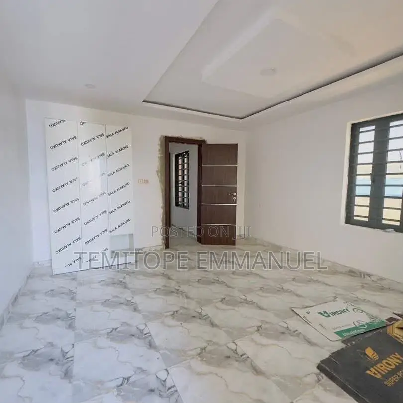 Furnished 4bdrm Duplex in Gbagada for sale