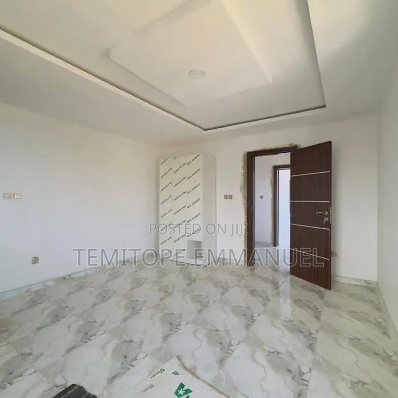 Furnished 4bdrm Duplex in Gbagada for sale