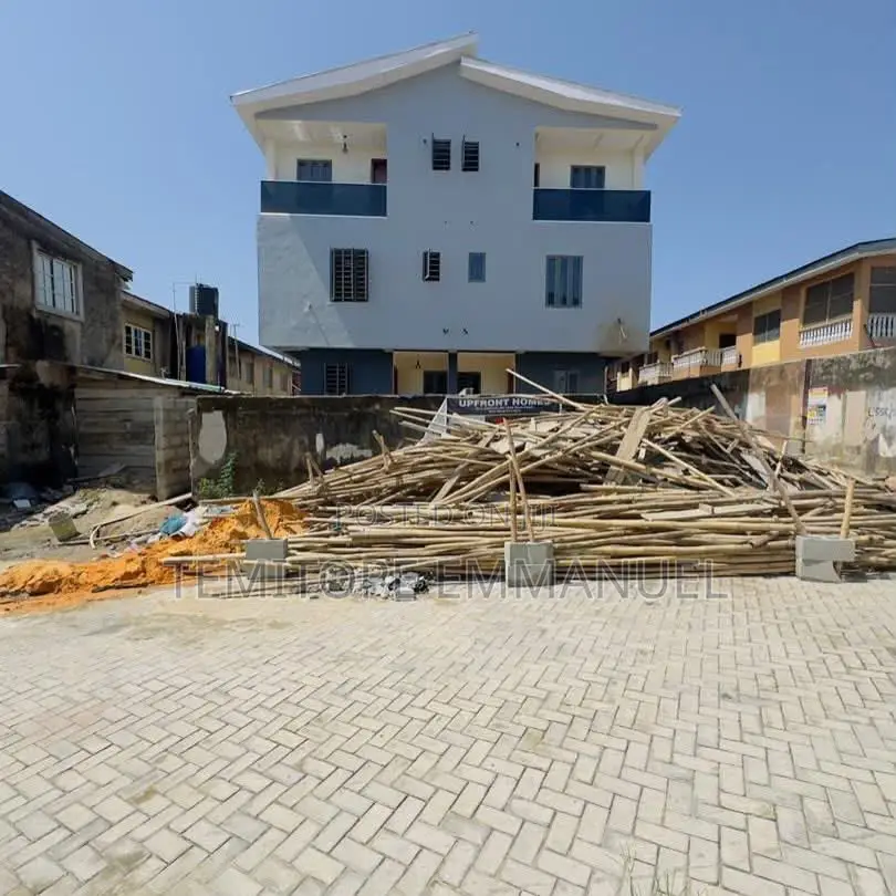 Furnished 4bdrm Duplex in Gbagada for sale