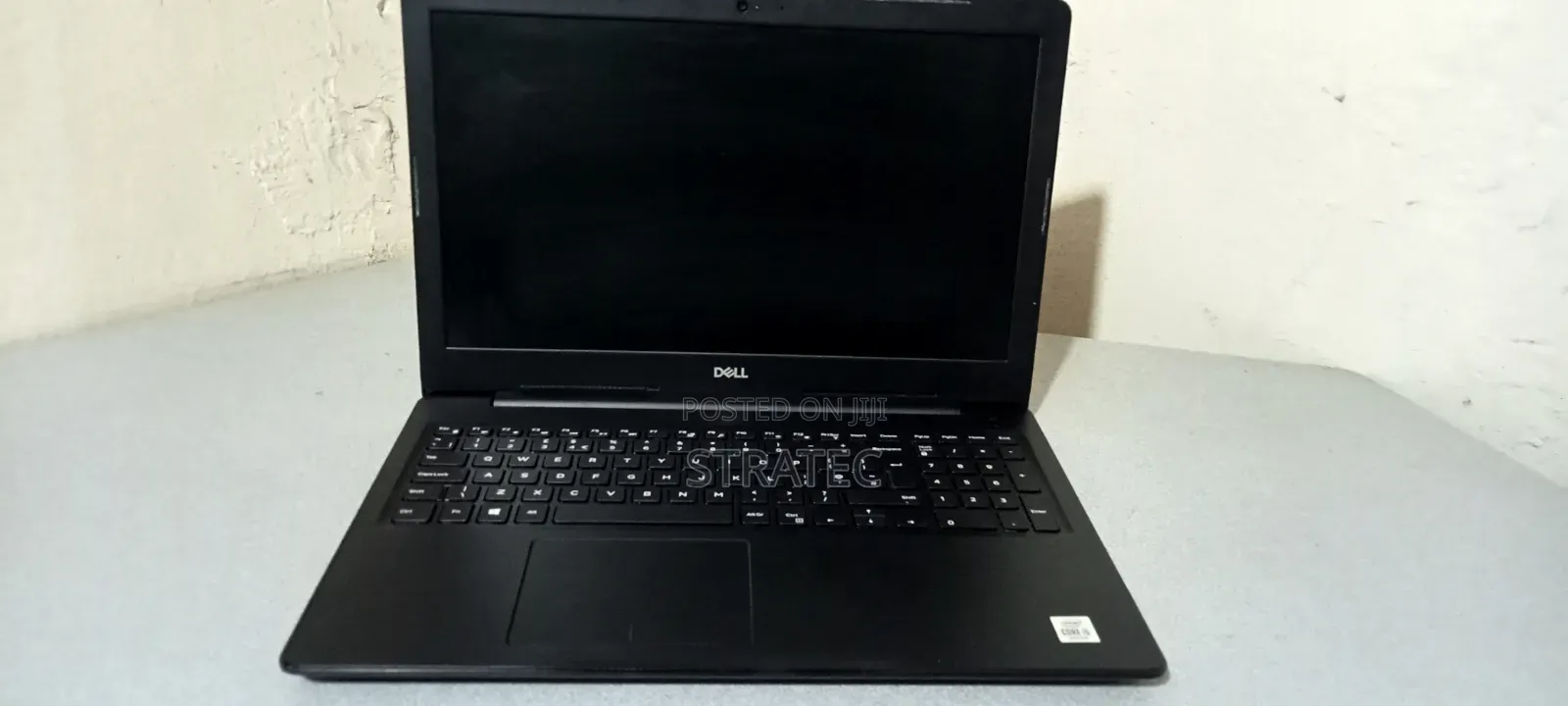 New Laptop Dell Inspiron 17 5000 8GB Intel Core i5 SSD 256GB